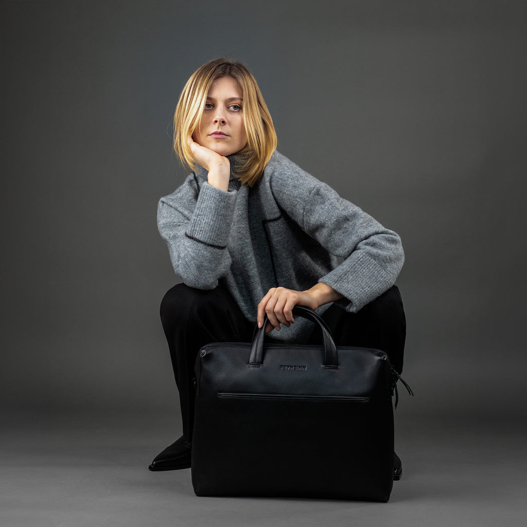 FEYNSINN Moodbild: Laptoptasche ENNO in schwarz aus Leder ohne Frontasche